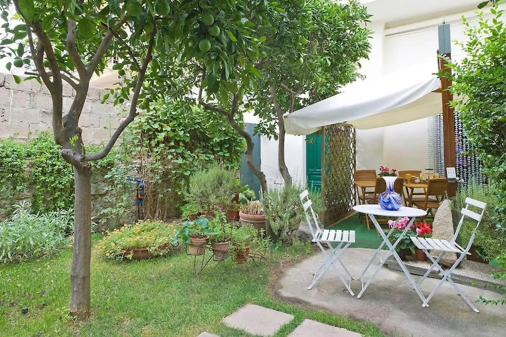 Guest house Domo Janas Guesthouse Olbia