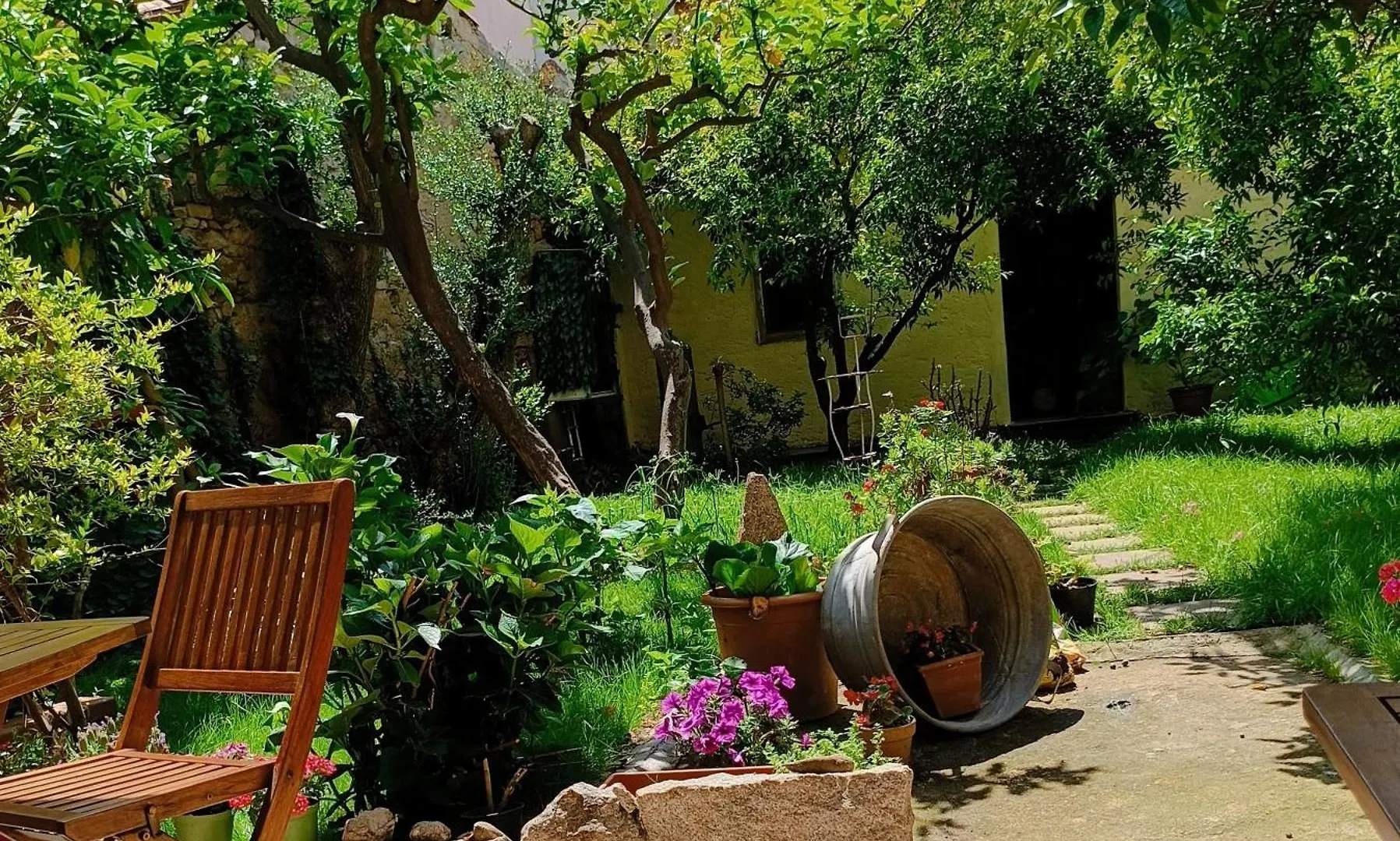 Domo Janas Guesthouse Olbia 0*,  Italy